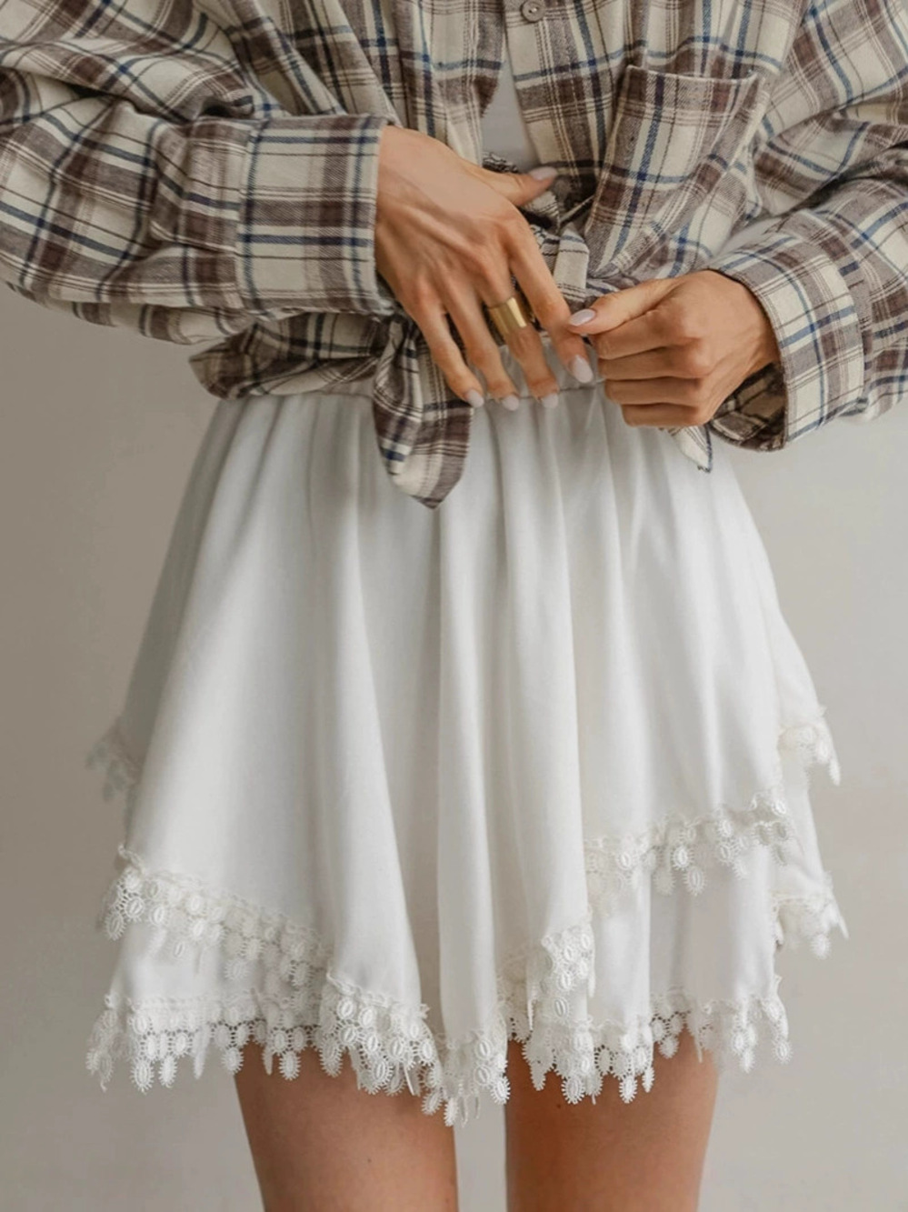 Forever 21 White Lace High Waist Patchwork Mini Skirt Fall